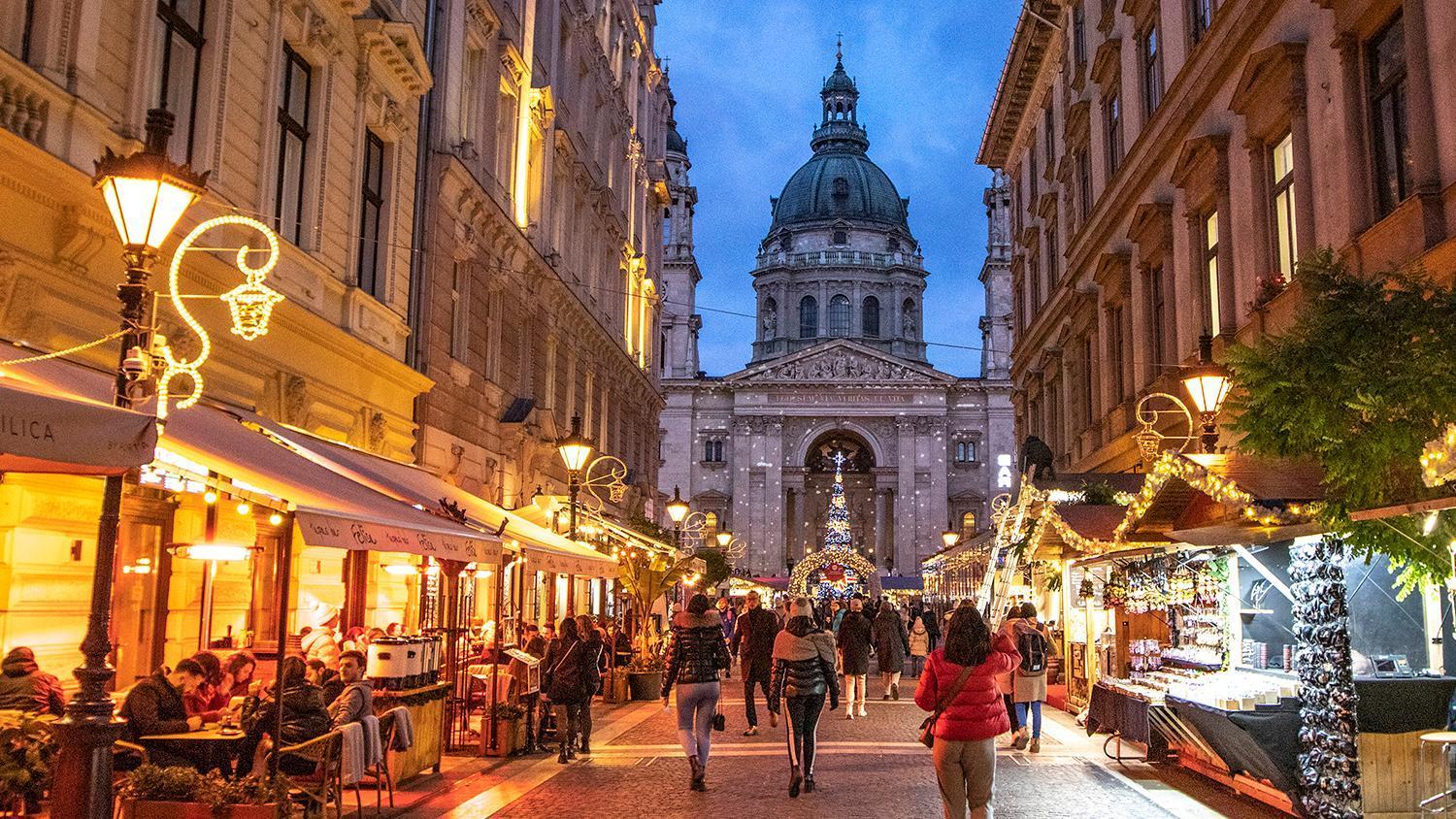 Deak Apartment Budapest Bagian luar foto